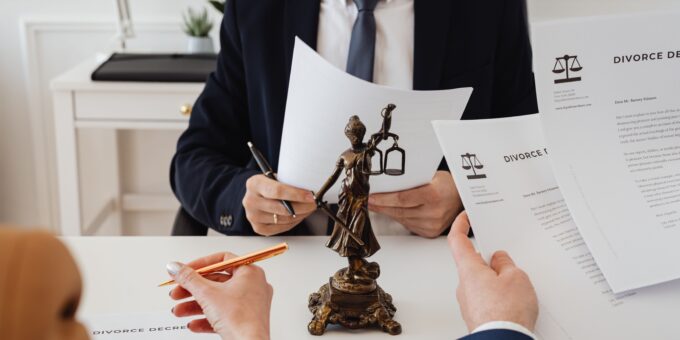 divorce lawyer costs 2026
